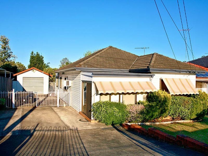 127 Davies Road, Padstow NSW 2211