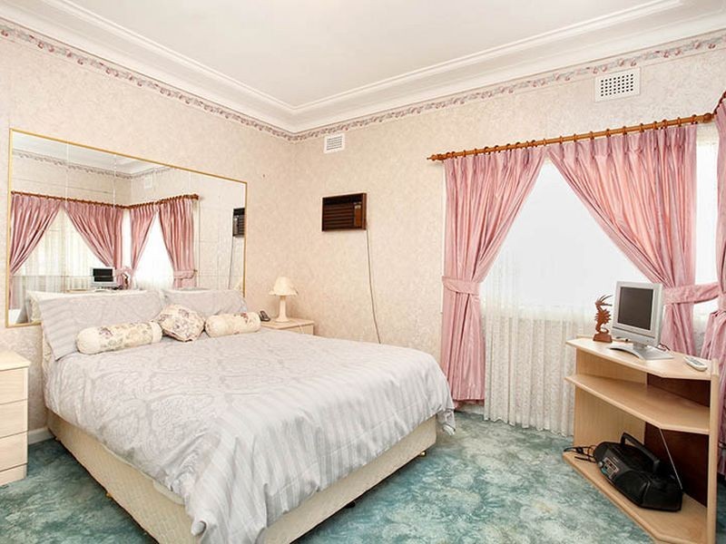 68 Chamberlain Road, Padstow NSW 2211