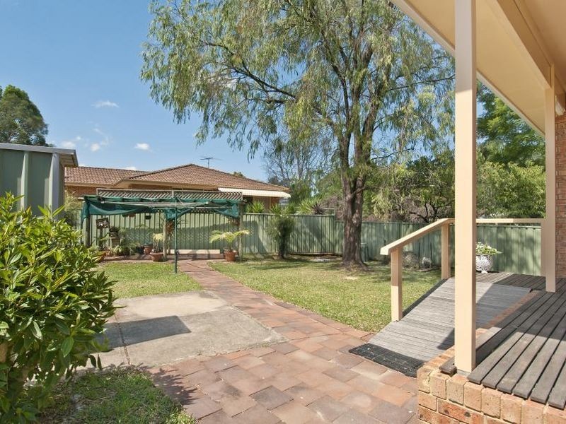 8 Forrest Road, East Hills NSW 2213