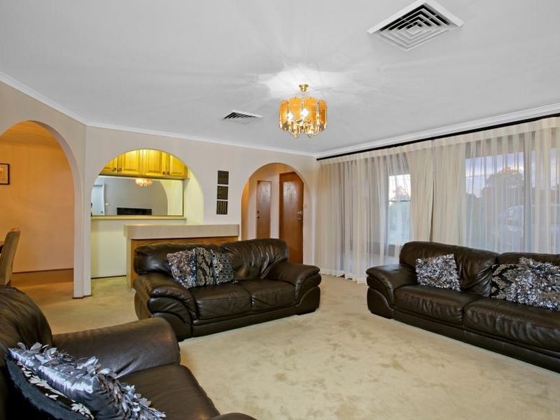 37 Kathleen Parade, Picnic Point NSW 2213