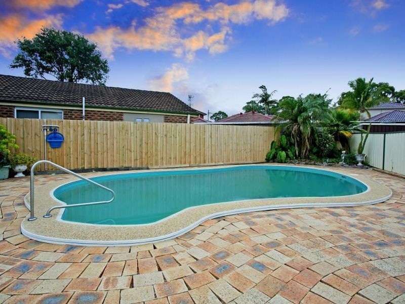 37 Kathleen Parade, Picnic Point NSW 2213
