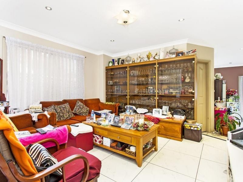 10 Tallawarra Avenue, Padstow NSW 2211