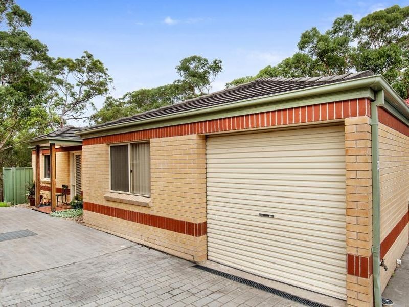 11/879 Henry Lawson Drive, Picnic Point NSW 2213