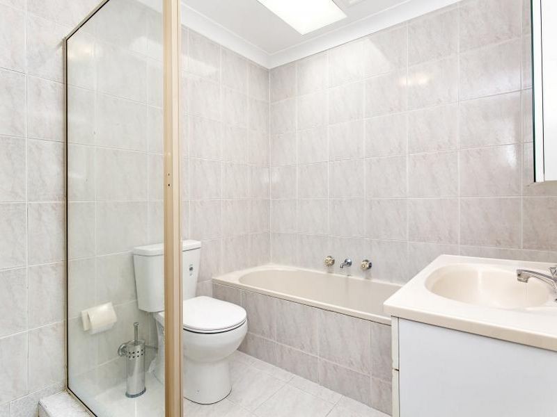 8/5 Doyle Road, Revesby NSW 2212