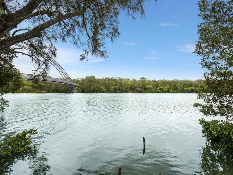 538 Henry Lawson Drive, East Hills NSW 2213
