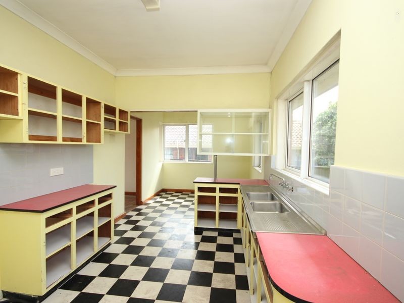 183 Davies Road, Padstow NSW 2211