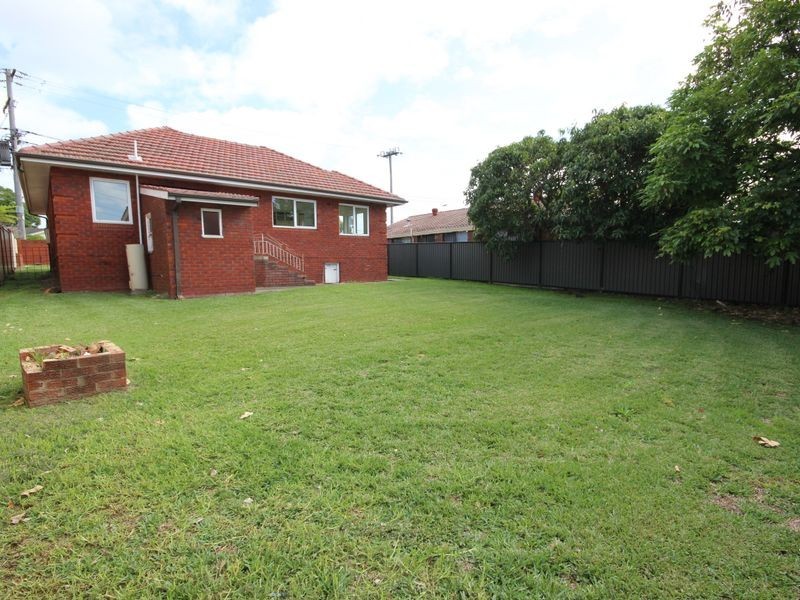 183 Davies Road, Padstow NSW 2211