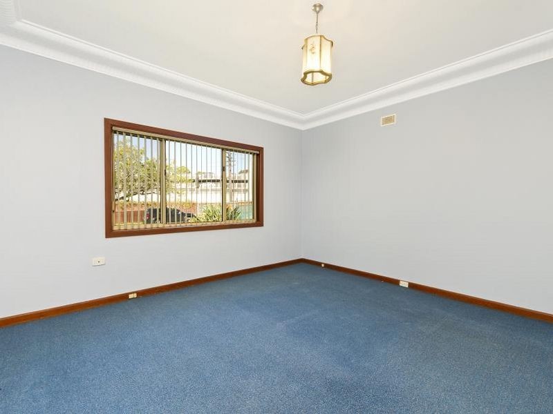 18 Banks Street, Padstow NSW 2211