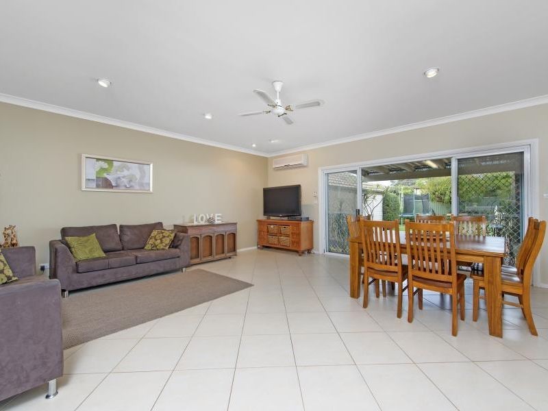 25 Rivenoak Avenue, Padstow NSW 2211