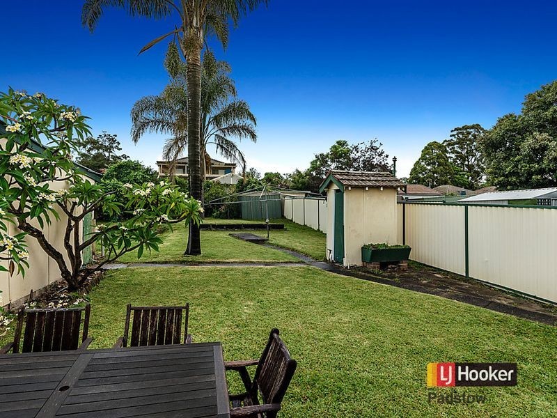 21 Rowland Street, Revesby NSW 2212