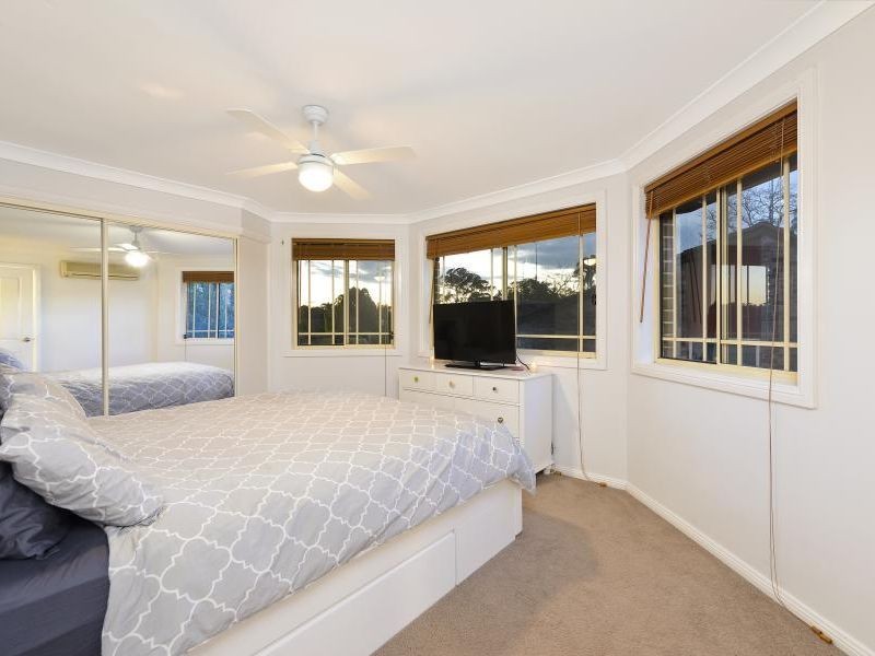Duplex 2/7 Henry Lawson Drive, Picnic Point NSW 2213