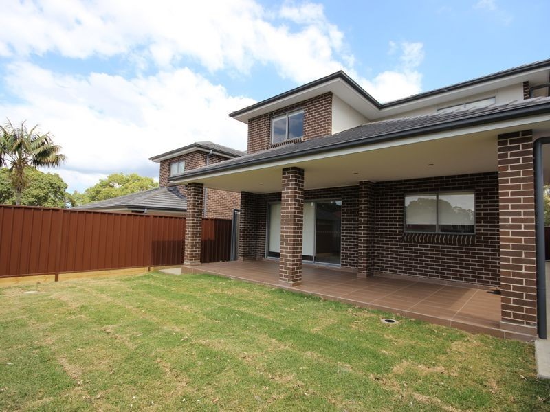 130a Gibson Avenue, Padstow NSW 2211