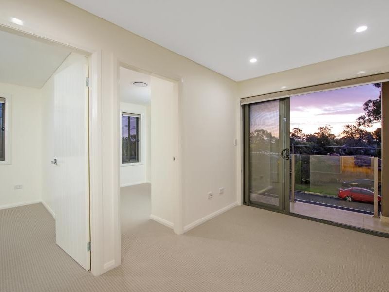 79a Victor Avenue, Picnic Point NSW 2213