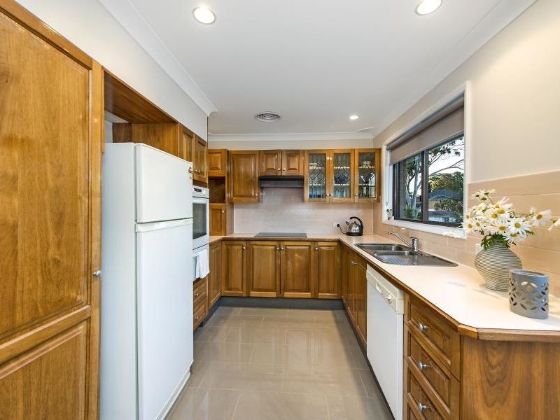 5 Peppermint Grove, Panania NSW 2213