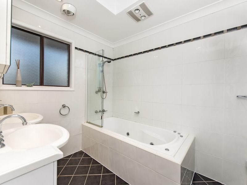 5 Peppermint Grove, Panania NSW 2213