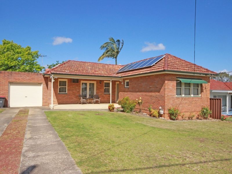 5 Kinross Place, Revesby NSW 2212