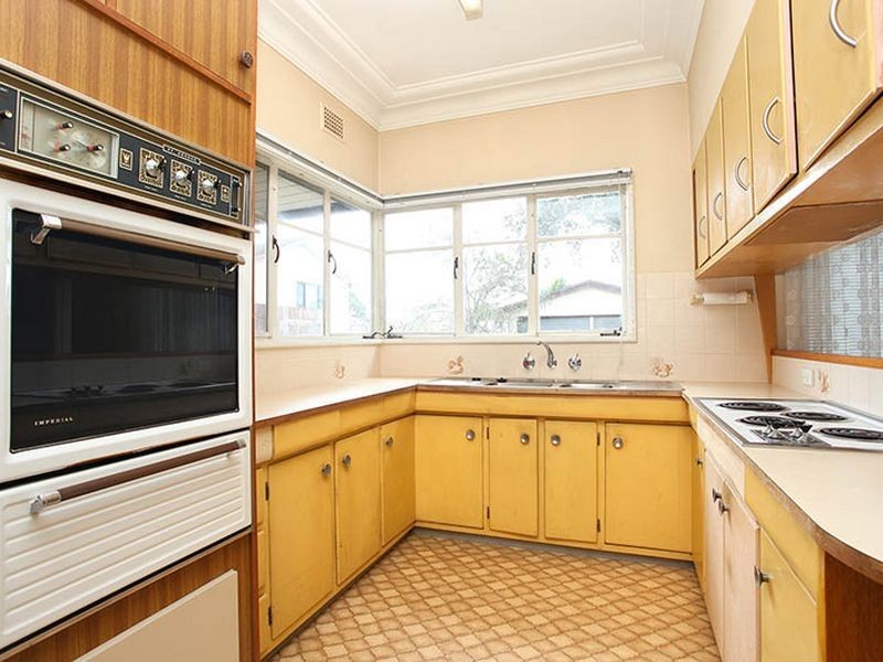 1 Uralla Avenue, Padstow NSW 2211