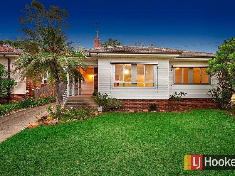 137 Hinemoa Street, Panania NSW 2213