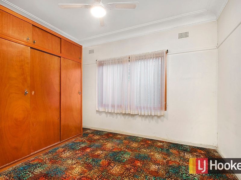 137 Hinemoa Street, Panania NSW 2213