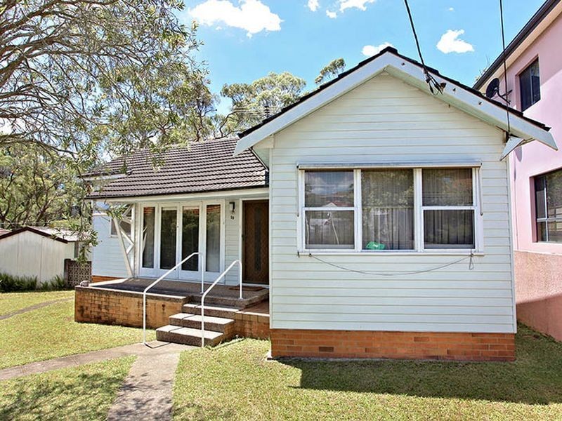 18 Tallawarra Avenue, Padstow NSW 2211