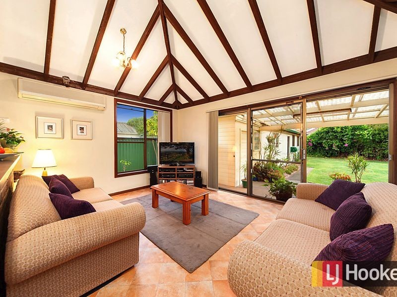 11 Irene Street, Panania NSW 2213