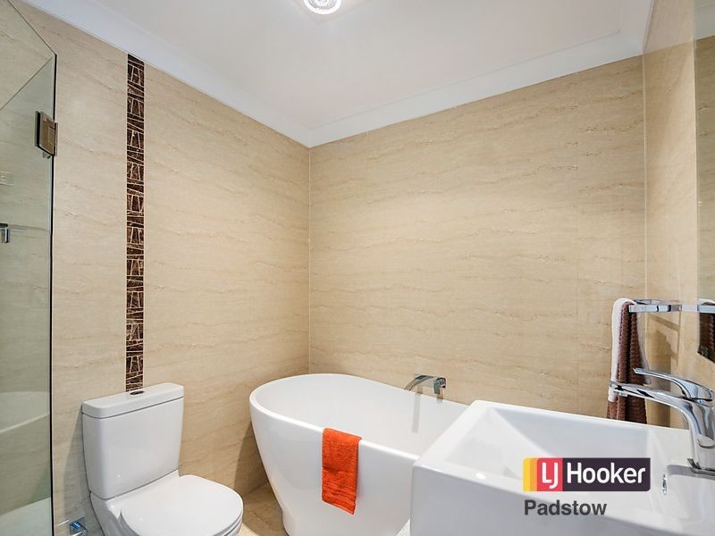 31 Tompson Road, Revesby NSW 2212