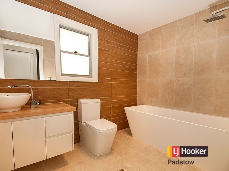 22 Taloma Street, Picnic Point NSW 2213