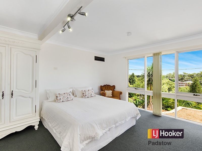 5 Oatley Place, Padstow Heights NSW 2211