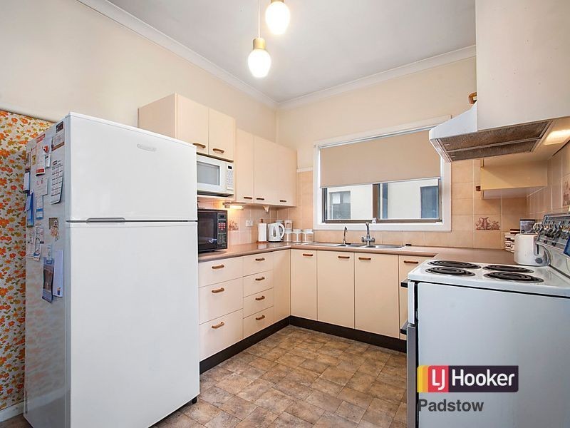 11 Atkinson Avenue, Padstow NSW 2211