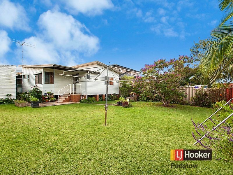 11 Atkinson Avenue, Padstow NSW 2211