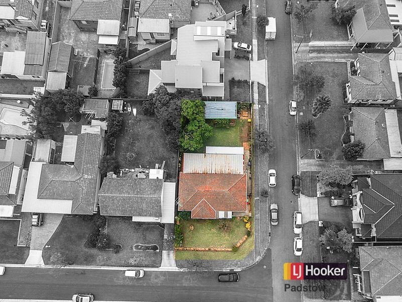 6 Nichols Avenue, Revesby NSW 2212