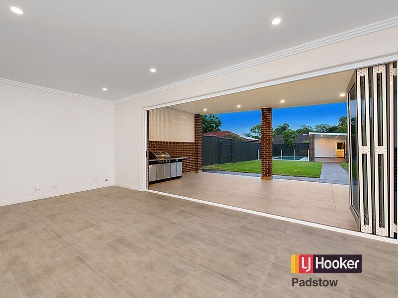 90a Victor Avenue, Picnic Point NSW 2213