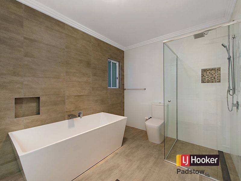 90a Victor Avenue, Picnic Point NSW 2213