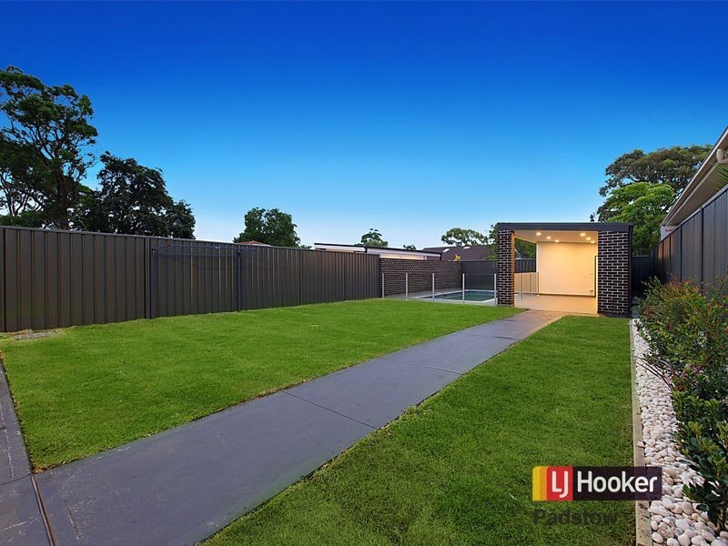 90 Victor Avenue, Picnic Point NSW 2213