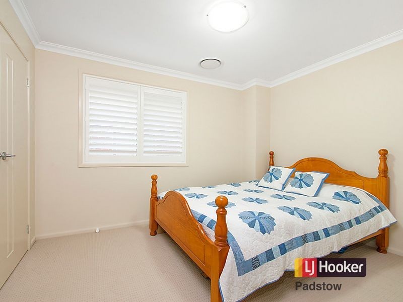 82 Victor Avenue, Picnic Point NSW 2213