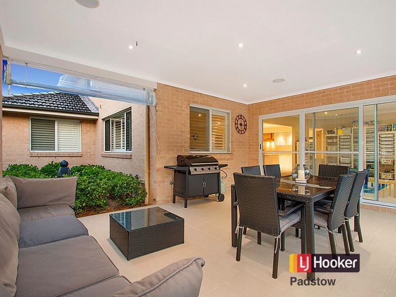 82 Victor Avenue, Picnic Point NSW 2213