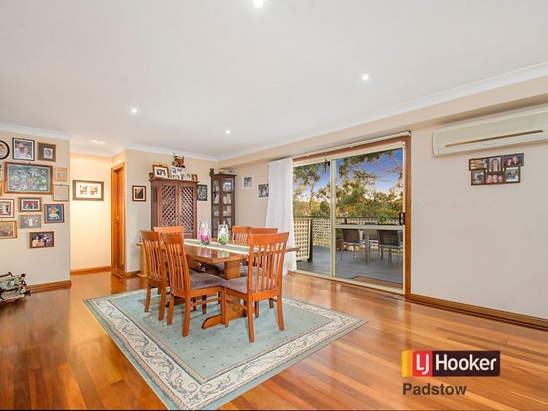 888 Henry Lawson Drive, Picnic Point NSW 2213