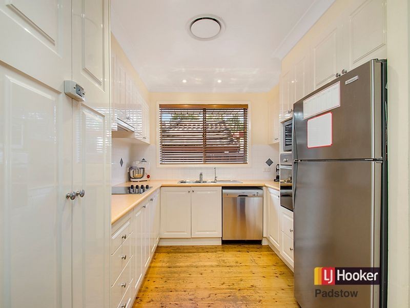 11 Ruthven Avenue, Milperra NSW 2214