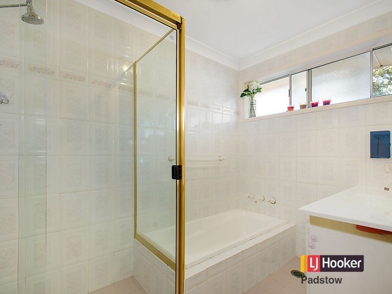 11 Ruthven Avenue, Milperra NSW 2214