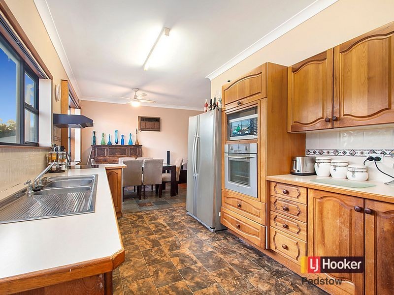 29 Doris Street, Picnic Point NSW 2213