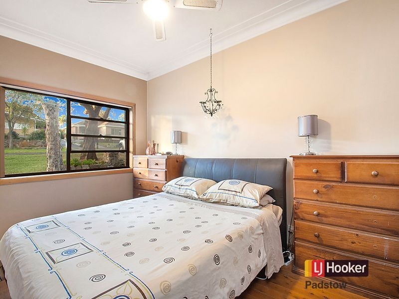 29 Doris Street, Picnic Point NSW 2213