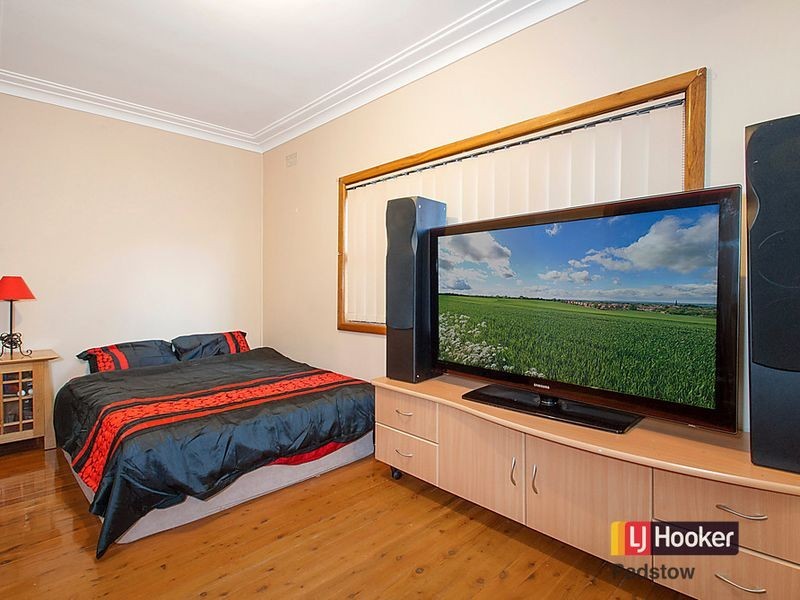29 Doris Street, Picnic Point NSW 2213