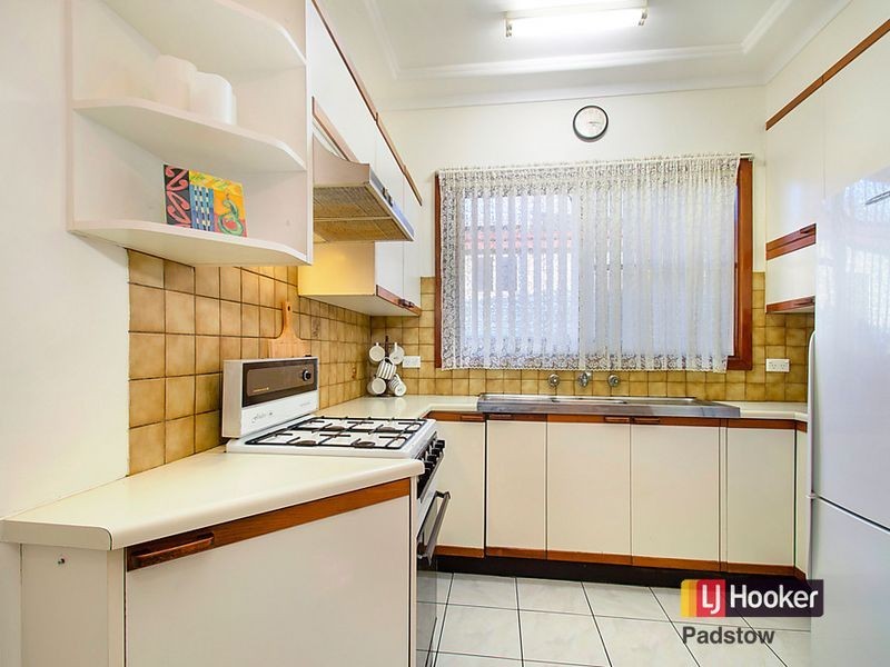 9 Alliance Avenue, Revesby NSW 2212