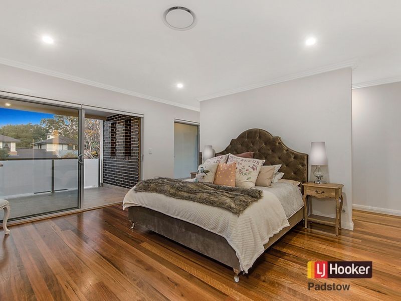 90 Victor Avenue, Picnic Point NSW 2213