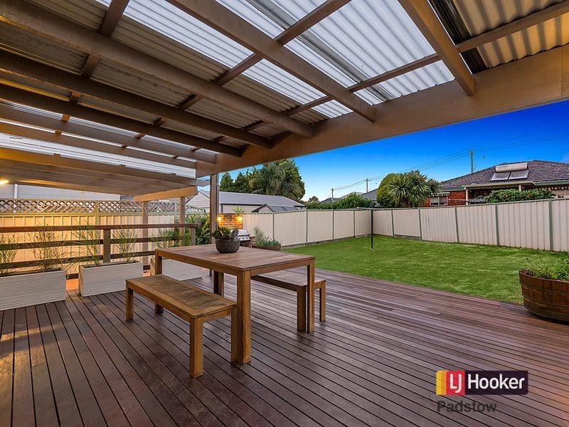 11 Prospect Road, Peakhurst NSW 2210