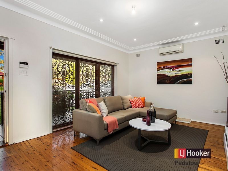 38 Carson Street, Panania NSW 2213