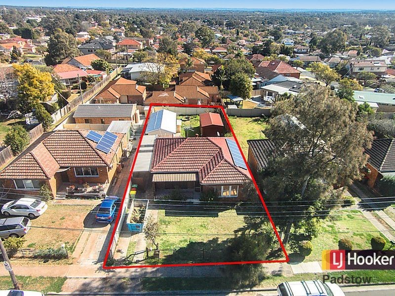 38 Carson Street, Panania NSW 2213
