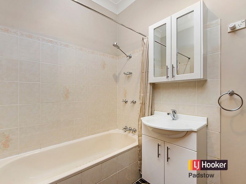 16 Sandakan Road, Revesby Heights NSW 2212