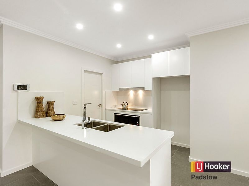 18 Queensbury Road, Padstow Heights NSW 2211