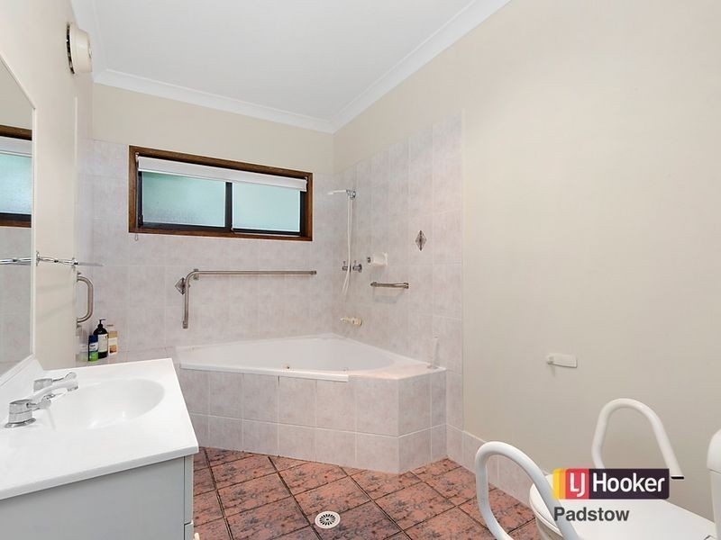 29 Rivenoak Avenue, Padstow NSW 2211